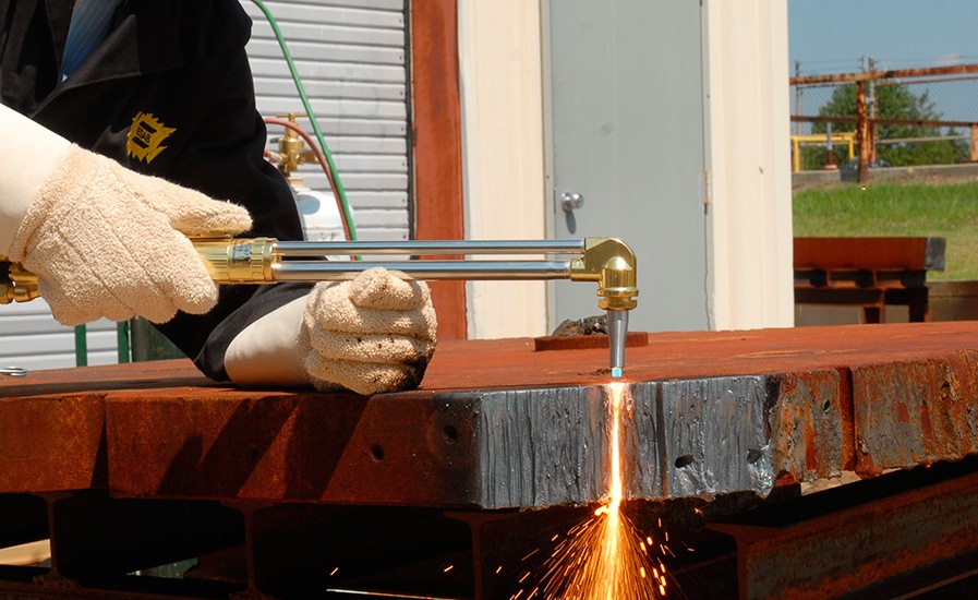 Резка металла газовым резаком: как пользоваться, резать, работать, технлогия