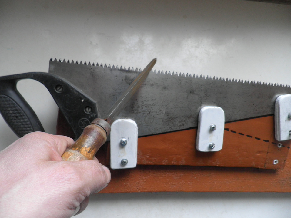Как заточить садовую ножовку - мастерок