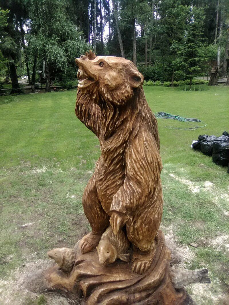 Вырезаем медведя из дерева шаблон. фигуры из дерева бензопилой своими руками. скульптура из дерева бензопилой. это шикарно