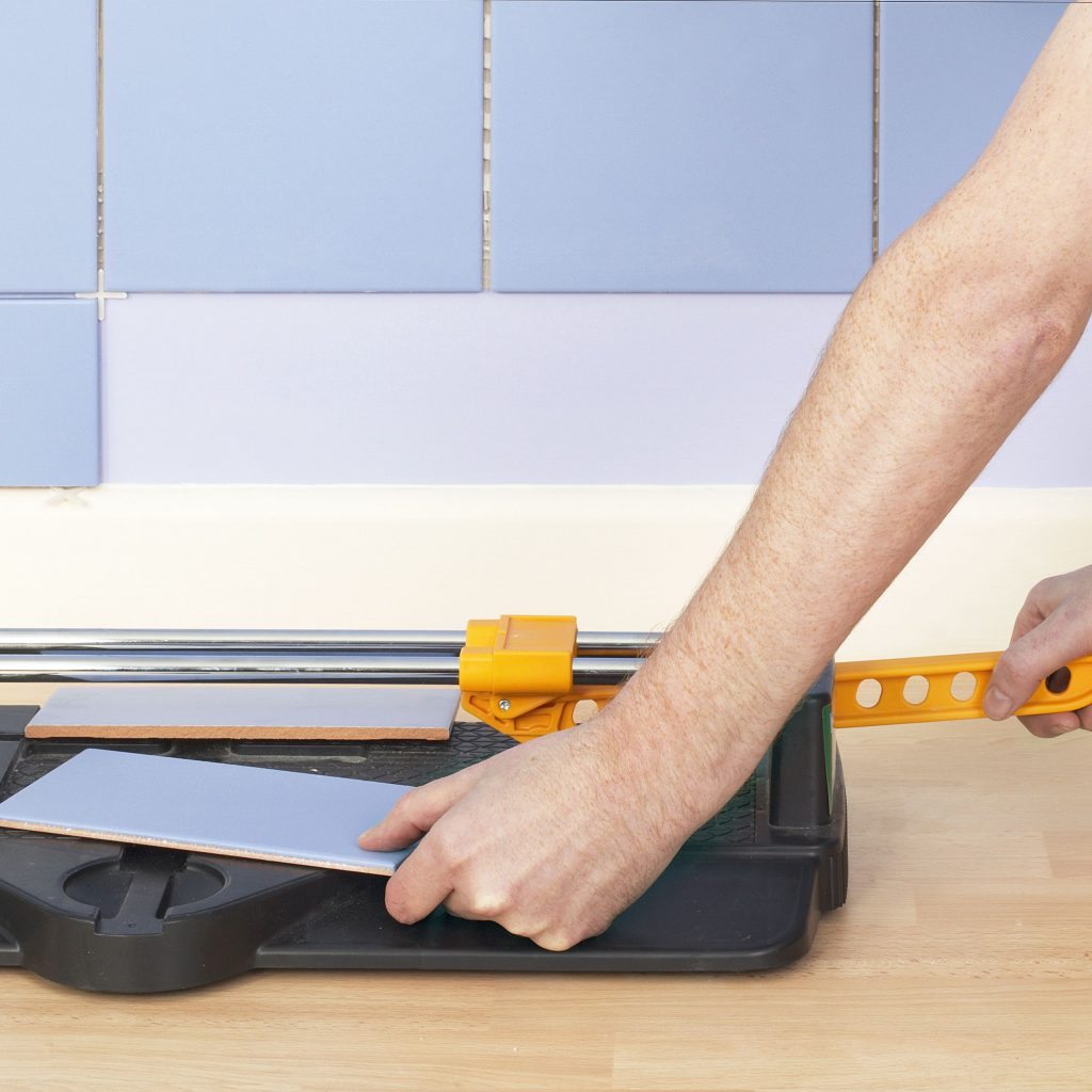 Чем резать керамическую плитку в домашних условиях