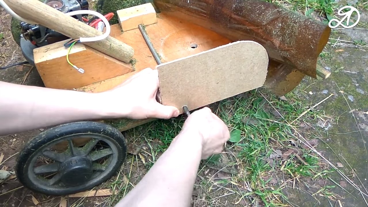 Как сделать триммер из болгарки и других электрических приборов своими руками
