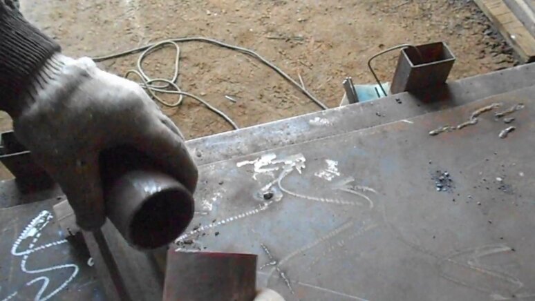 ???? как ровно отрезать трубу болгаркой: методы работы с угловой шлифовальной машиной