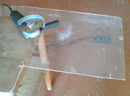 Производится ли резка каленого стекла? как отрезать каленое стекло – простыми словами о сложном процессе как резать сталинит в домашних условиях