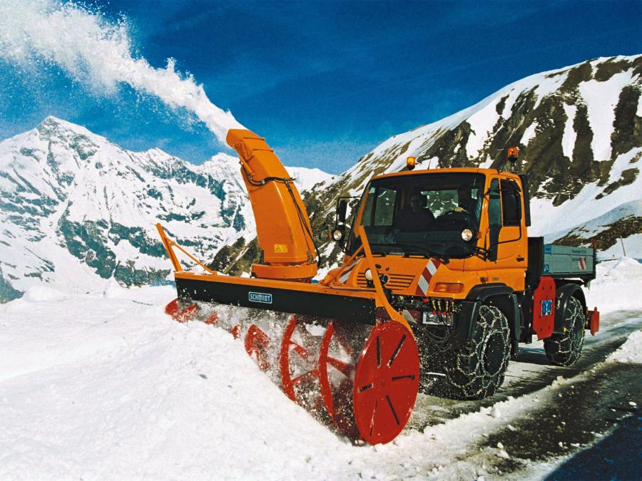 Дорожные снегоуборочные машины импортные и отечественные, обзор рынка
