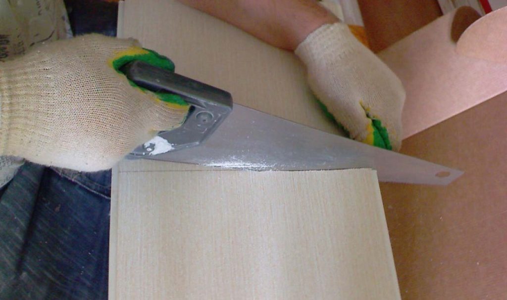 Чем резать стеновые панели пвх: подходящие инструменты и рекомендации