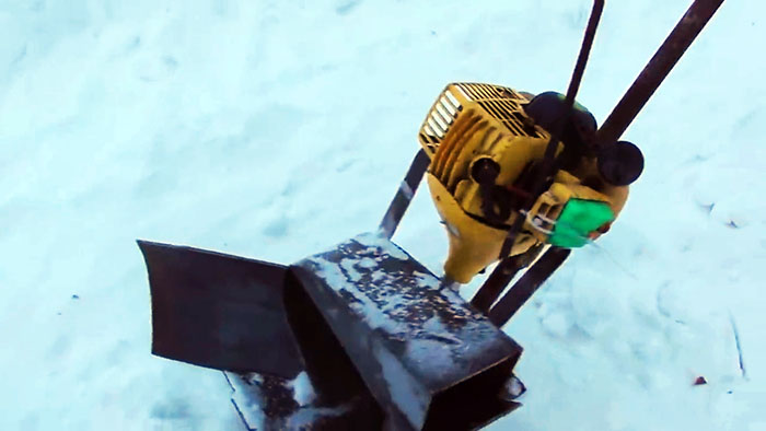 Как сделать снегоуборщик из триммера: лучшие модели насадок для уборки снега