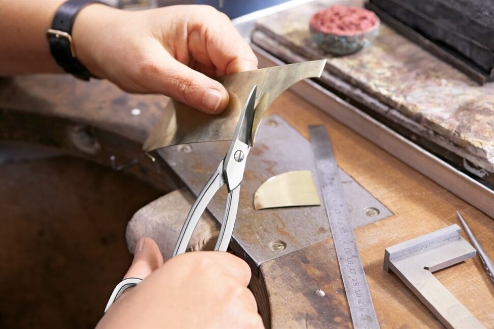 Виды ножниц для резки металла и металлочерепицы: выбор профессиональных инструментов и лучших производителей