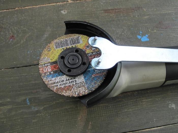 Диски для болгарки: круги и ключ, какие бывают, шлифовальные на маленькую, как снять зачистной по металлу