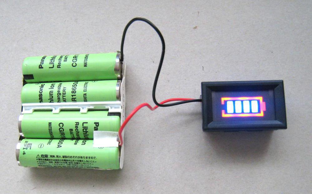 Зарядное устройство для литиевых аккумуляторов